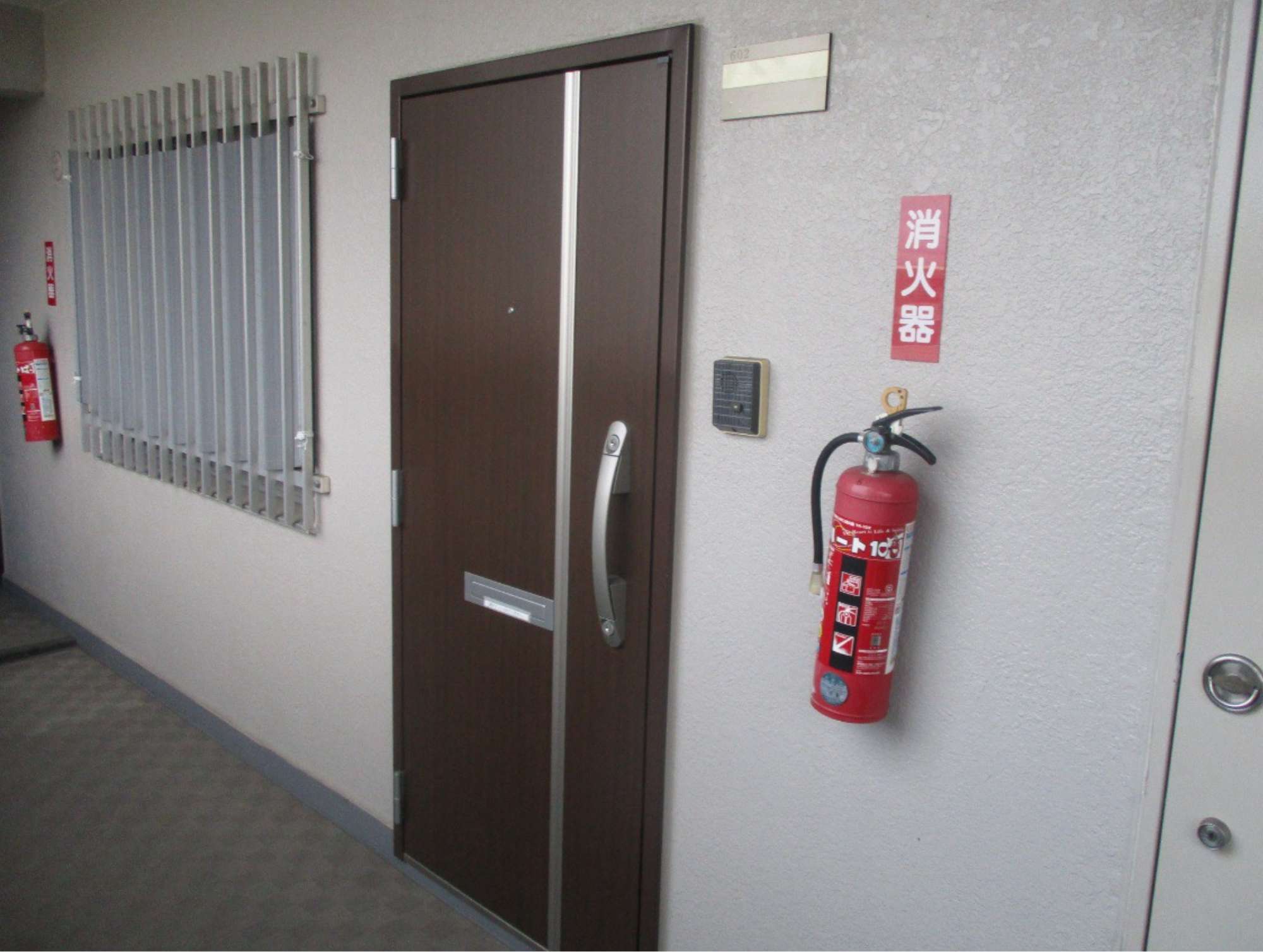 エスポア堀田 玄関扉 工事後