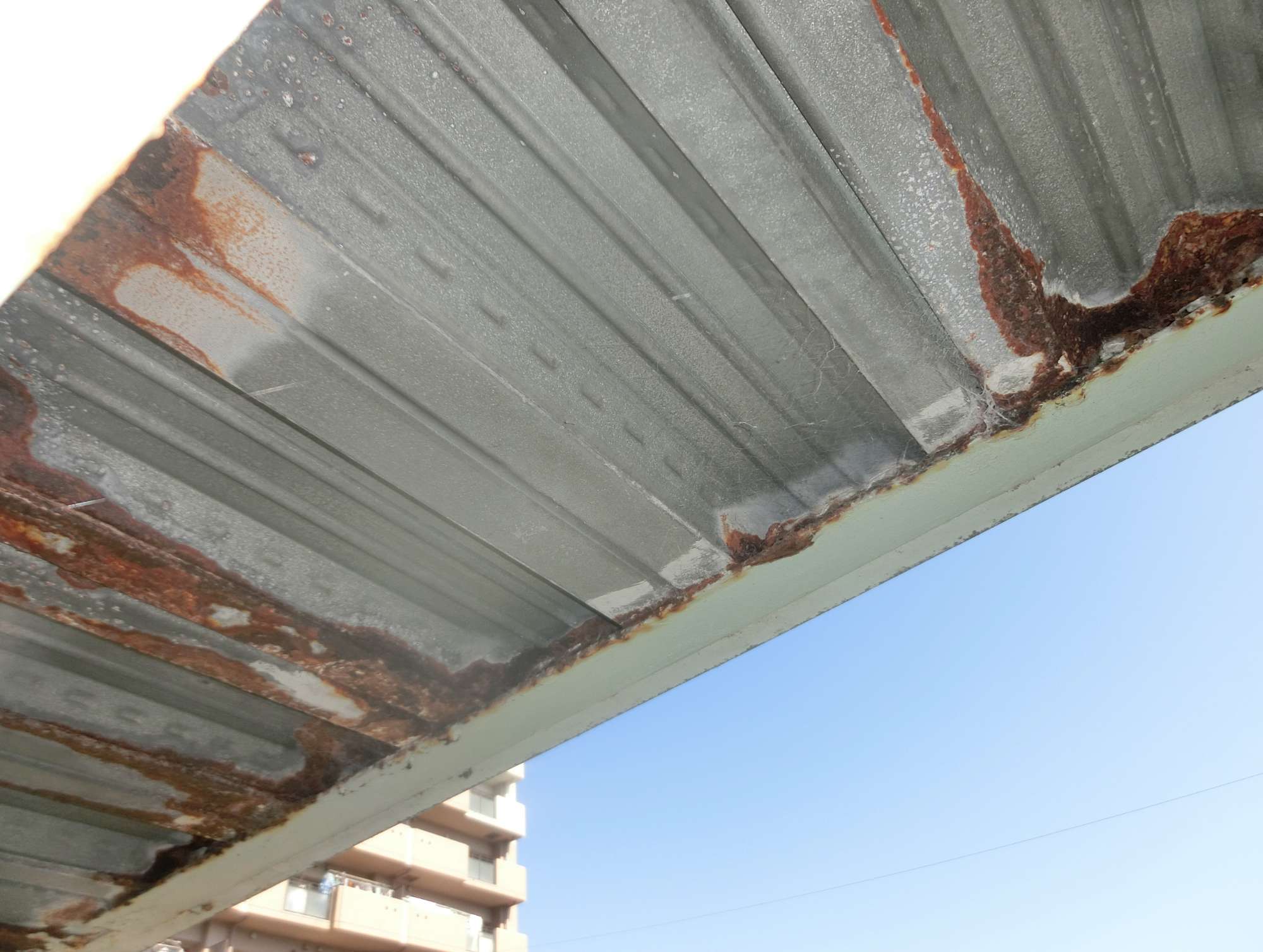 サンマンションアーツ山の手四・五・六番館
自走式駐車場改修工事　宅配ボックス　工事前