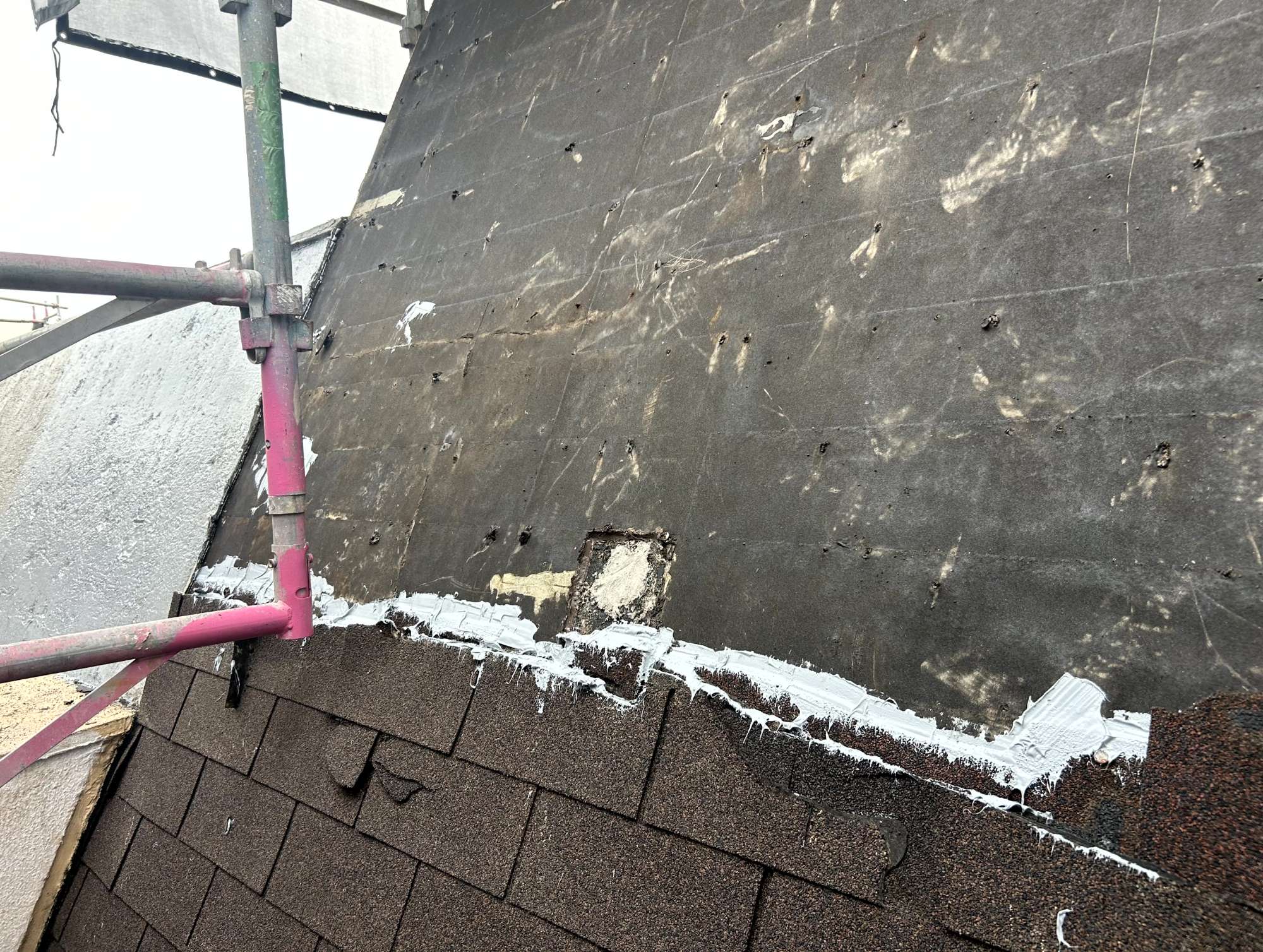 レインボー半田　宅配ボックス　工事前